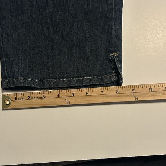 Lee Capri Jeans Lower on the Waist Blue Denim Flap Pocket Women's Size 16P - Picture 12 of 12